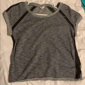 Gray T-shirt with mesh lining